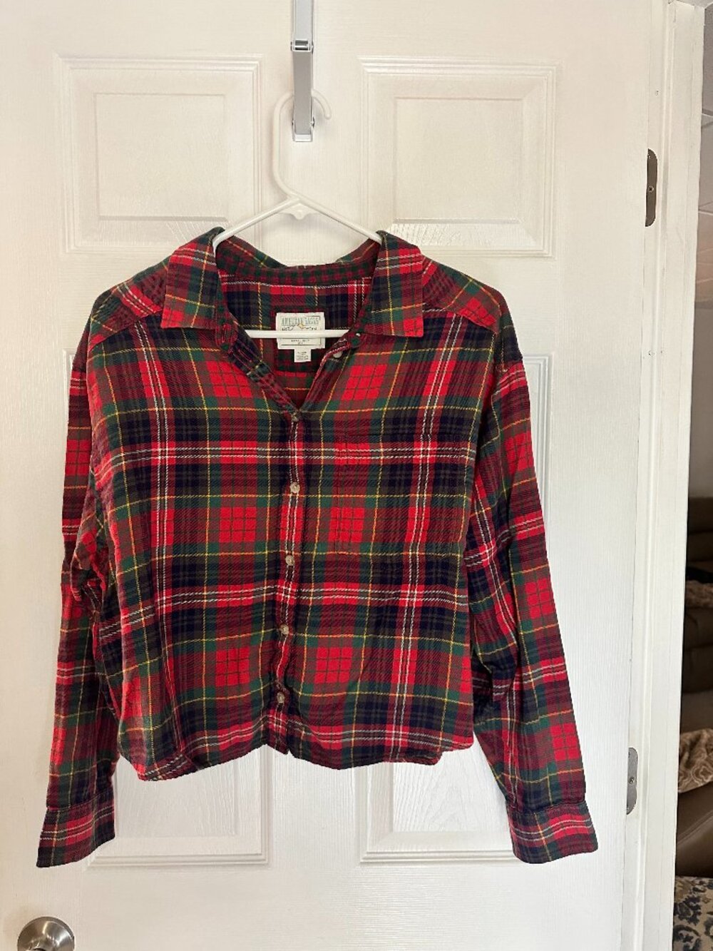 American Eagle Plaid Button Down – Women’s Size M